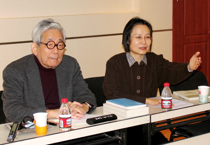 大江健三郎在日本研究所座谈